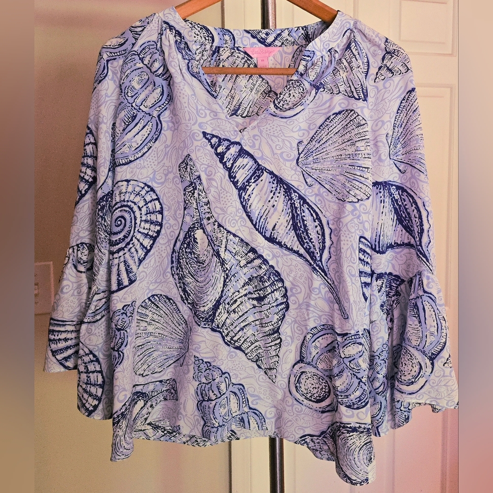 Lilly Pulitzer 28652 Women MATILDA 100% SILK BLUE PERI POP UP SHELLS BLOUSE XS